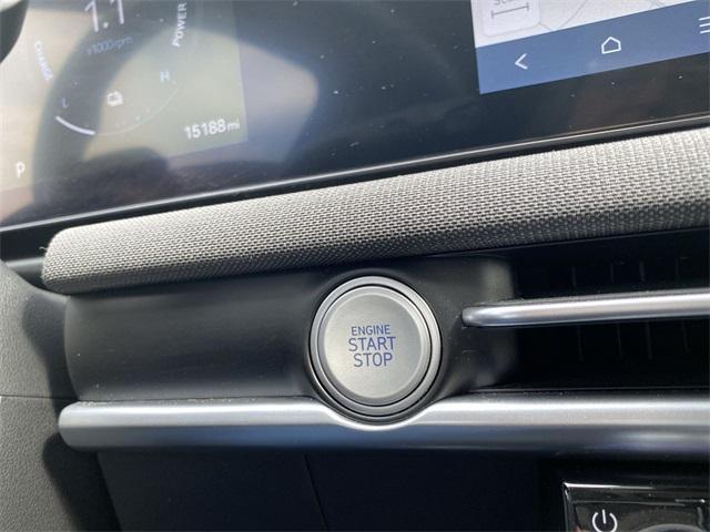 used 2025 Hyundai TUCSON Hybrid car, priced at $37,495