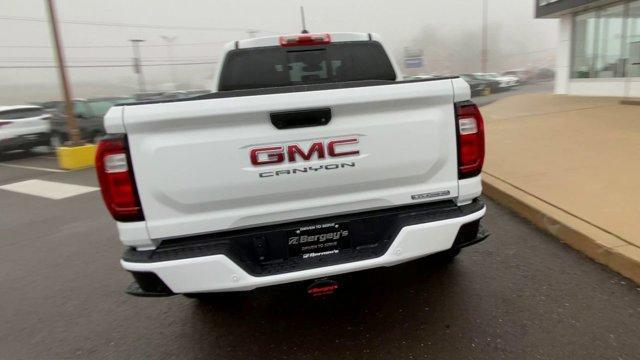 new 2024 GMC Canyon car