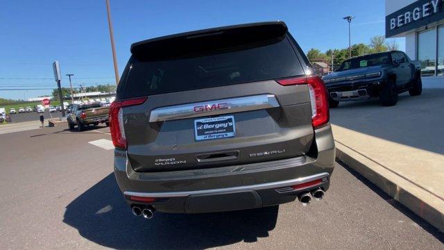 used 2021 GMC Yukon XL car, priced at $39,495