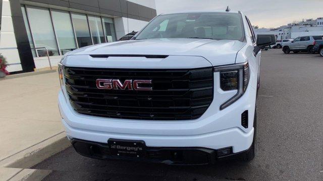 new 2025 GMC Sierra 1500 car, priced at $58,140