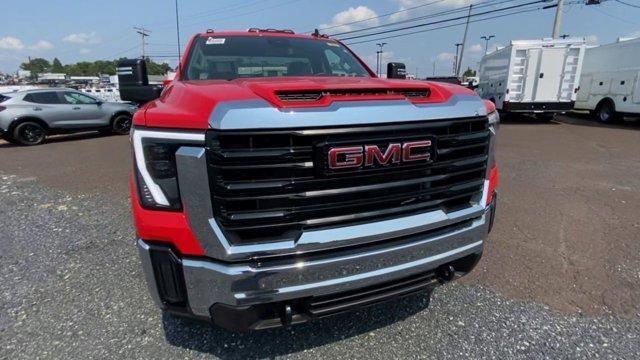 new 2024 GMC Sierra 3500 car, priced at $75,642