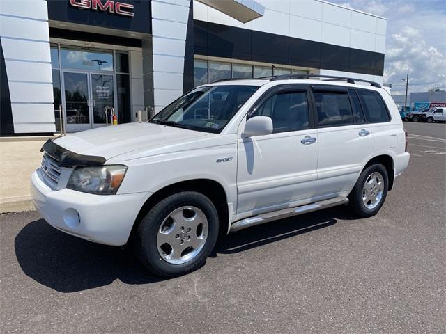 used 2006 Toyota Highlander car, priced at $9,395