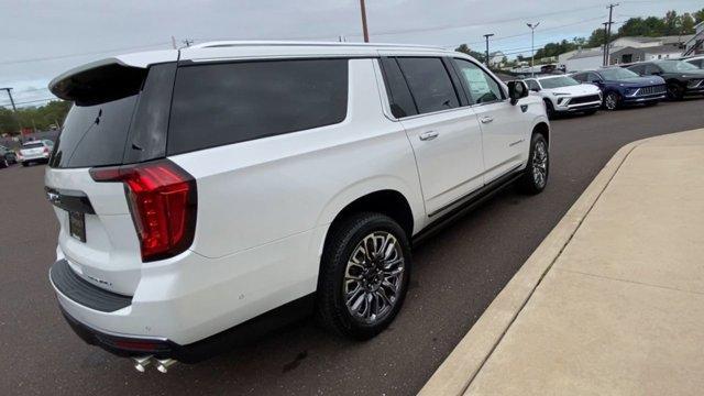 new 2024 GMC Yukon XL car, priced at $101,495