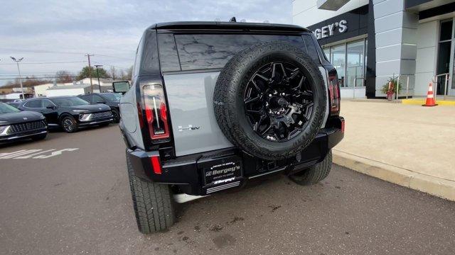 new 2025 GMC HUMMER EV car