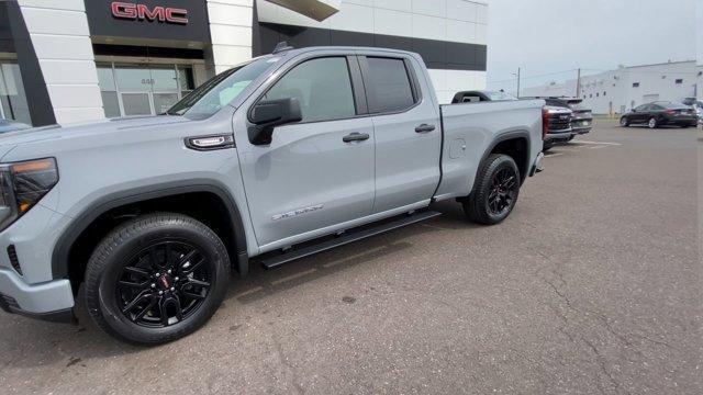 new 2025 GMC Sierra 1500 car, priced at $43,395
