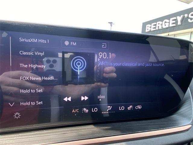 new 2025 Buick Envision car, priced at $42,240