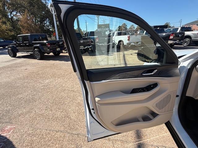 used 2023 Jeep Grand Cherokee L car, priced at $27,999