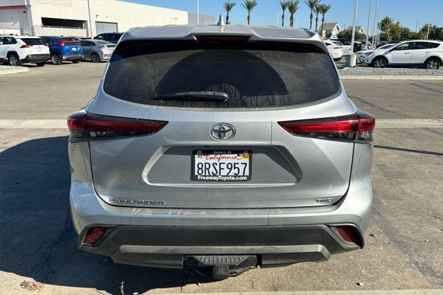 used 2020 Toyota Highlander car, priced at $25,822