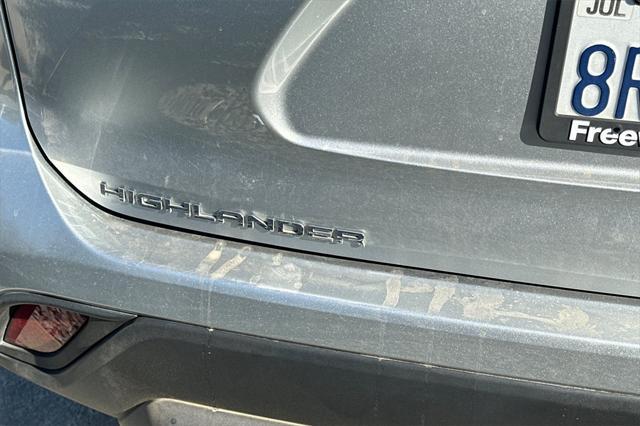 used 2020 Toyota Highlander car, priced at $25,822