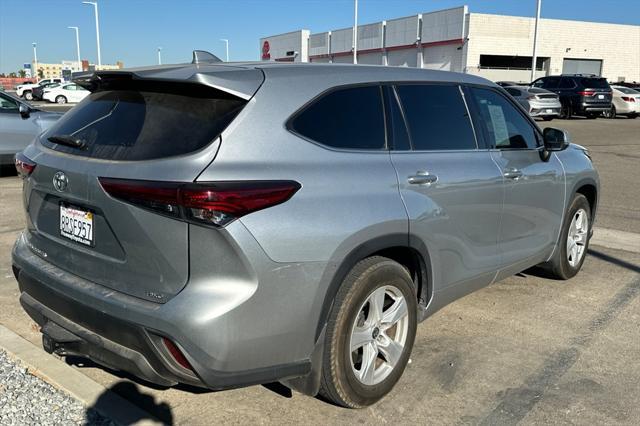 used 2020 Toyota Highlander car, priced at $25,822