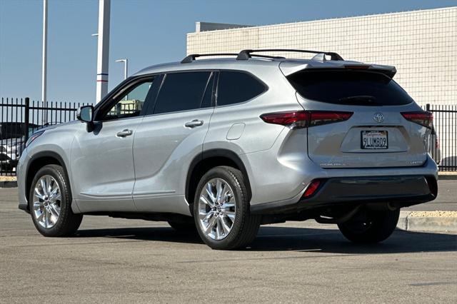 used 2023 Toyota Highlander car, priced at $36,998