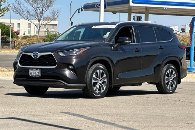 used 2022 Toyota Highlander Hybrid car, priced at $41,598