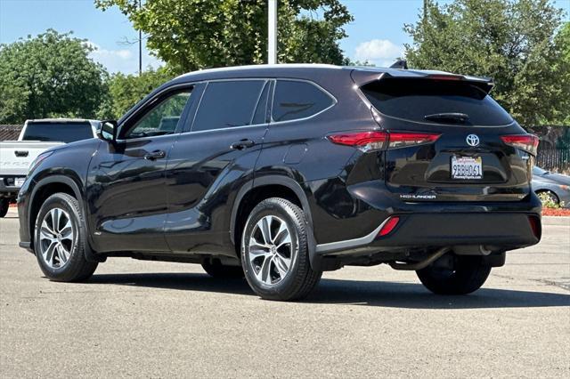 used 2022 Toyota Highlander Hybrid car, priced at $41,598