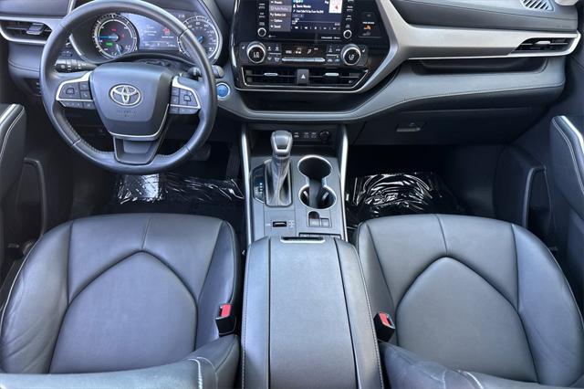 used 2022 Toyota Highlander Hybrid car, priced at $41,598