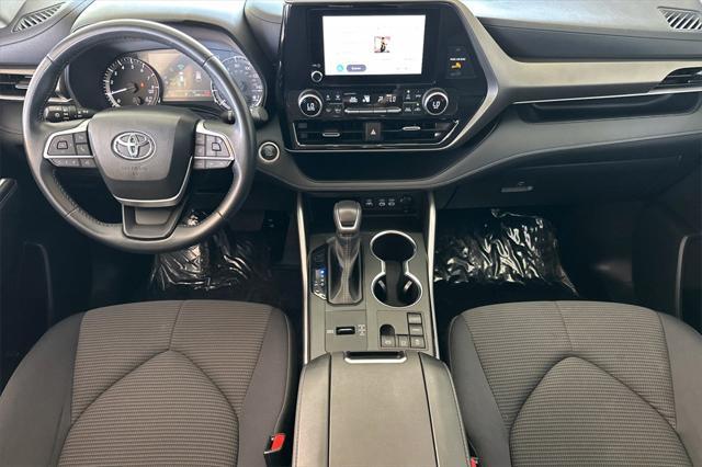 used 2024 Toyota Highlander car, priced at $39,700