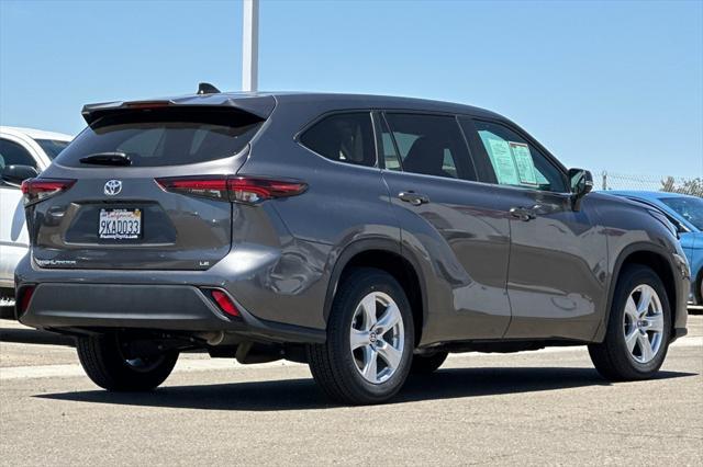 used 2024 Toyota Highlander car, priced at $39,700