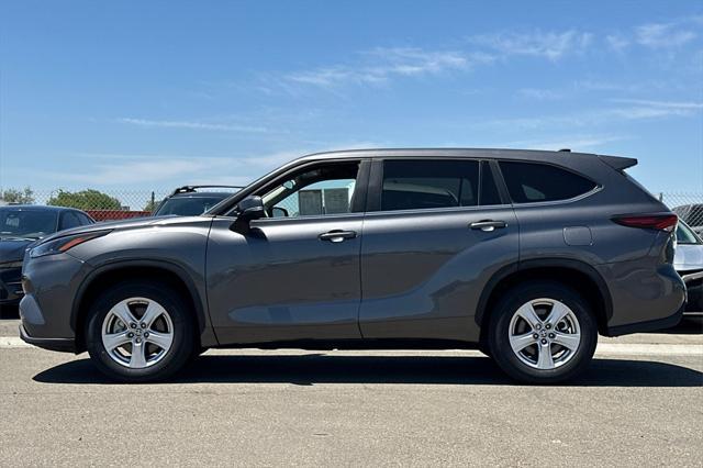 used 2024 Toyota Highlander car, priced at $39,700