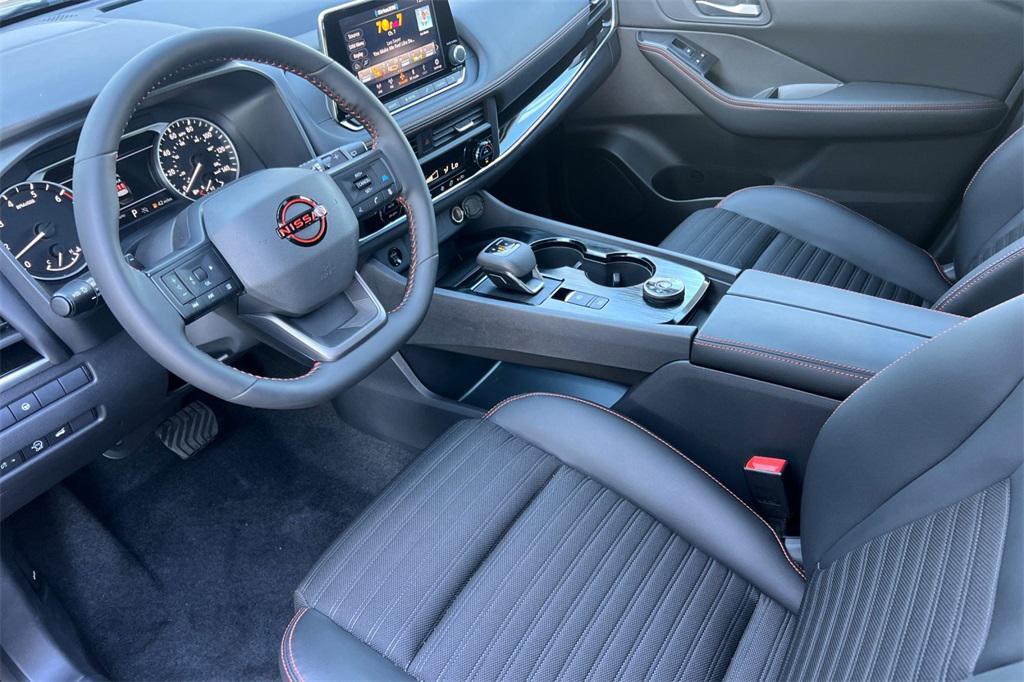 used 2025 Nissan Rogue car, priced at $29,998