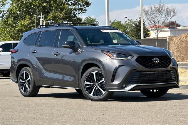 used 2021 Toyota Highlander car, priced at $34,550