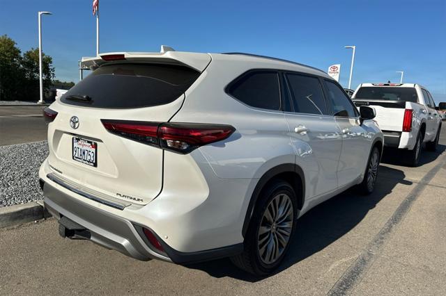 used 2021 Toyota Highlander car, priced at $36,650