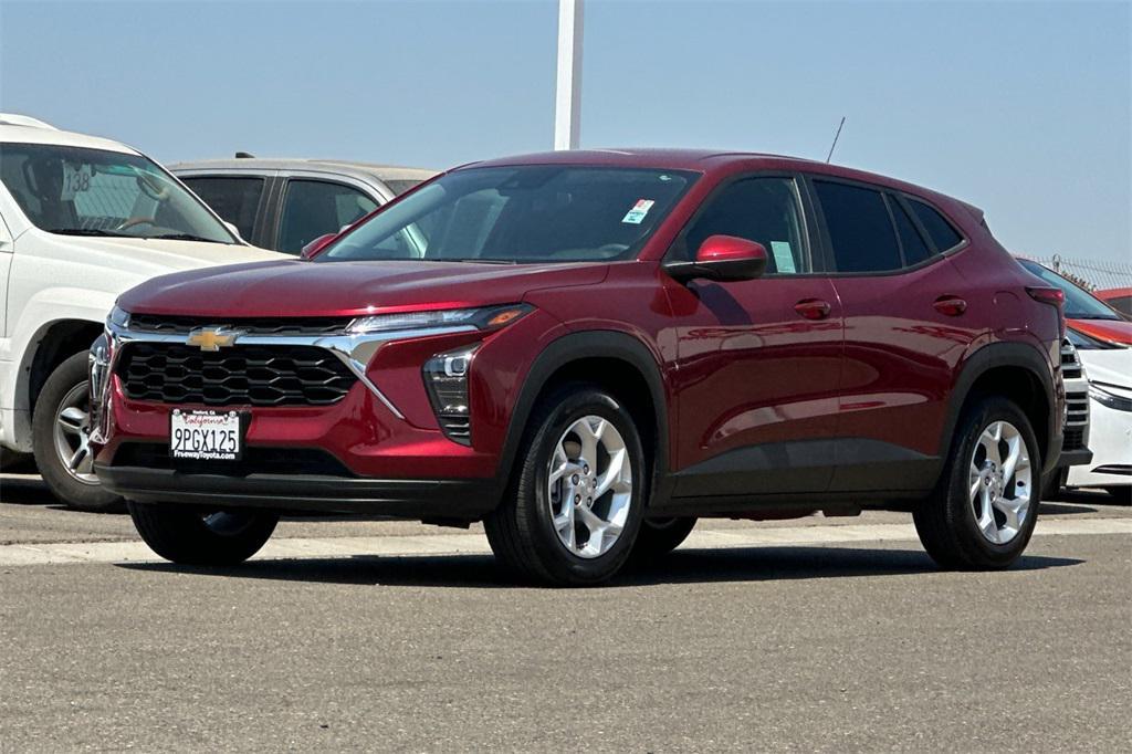 used 2024 Chevrolet Trax car, priced at $20,998