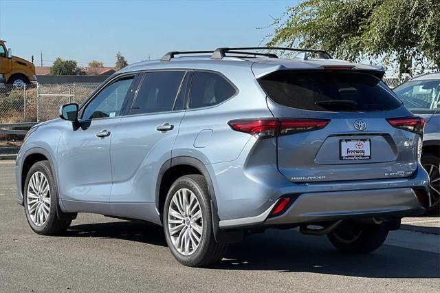 used 2022 Toyota Highlander car, priced at $44,000