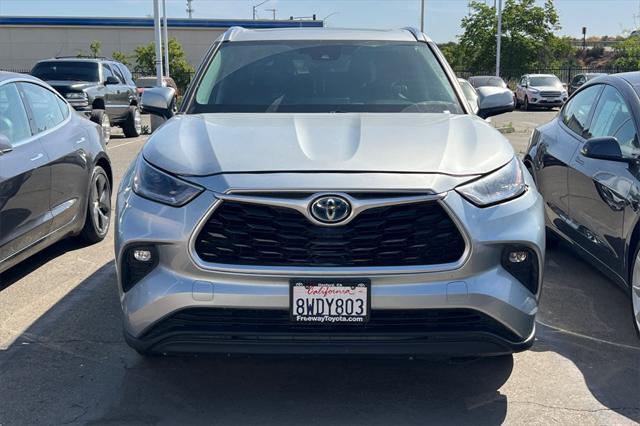 used 2021 Toyota Highlander Hybrid car, priced at $34,800