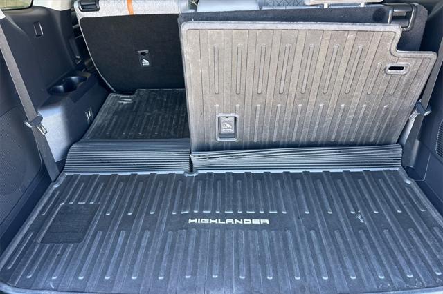 used 2023 Toyota Highlander car, priced at $41,900