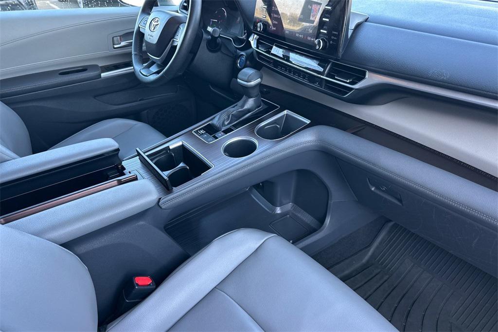 used 2022 Toyota Sienna car, priced at $39,998