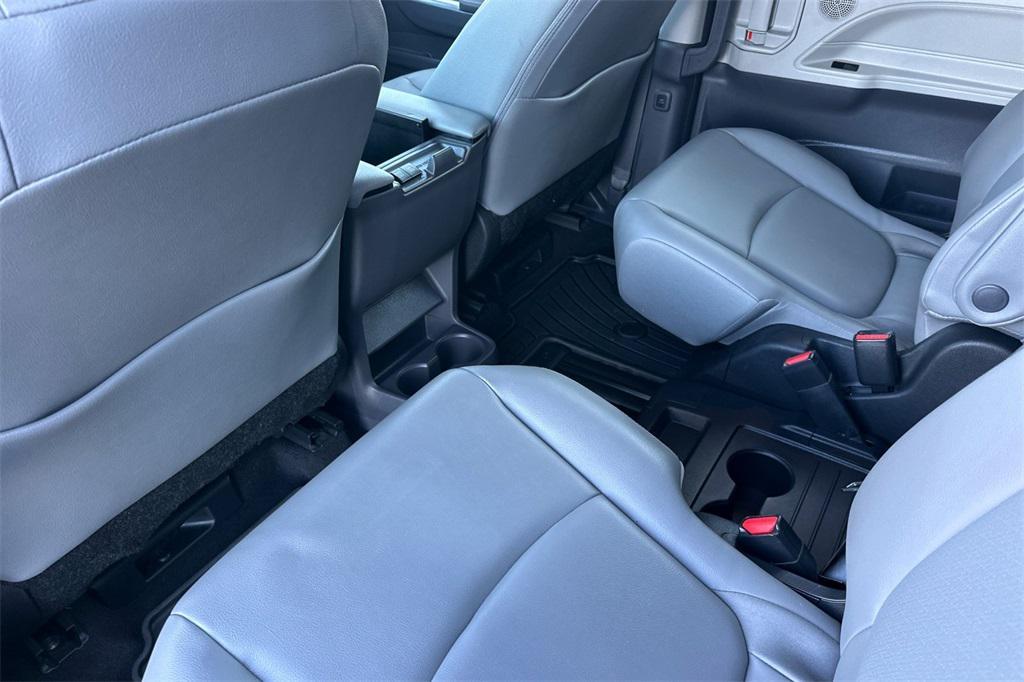 used 2022 Toyota Sienna car, priced at $39,998