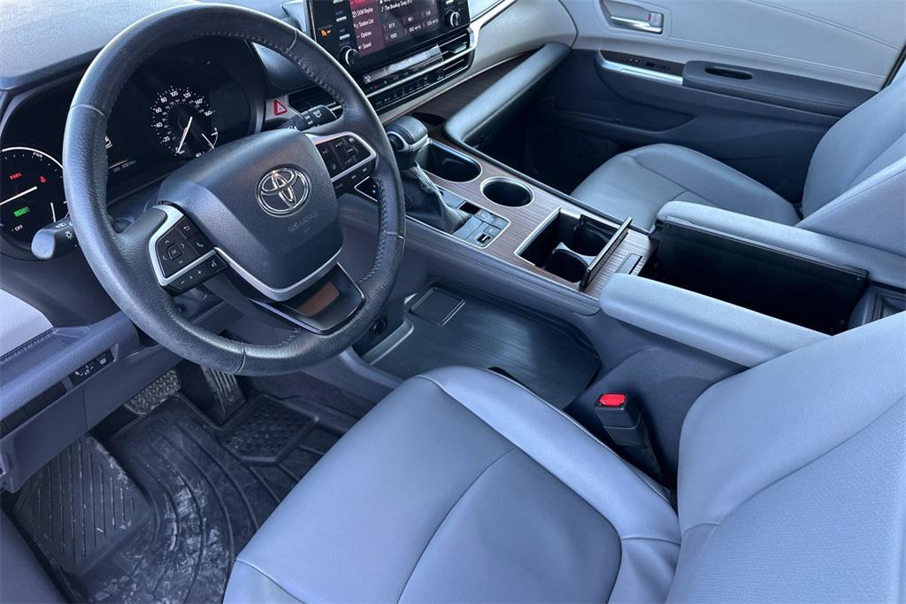 used 2022 Toyota Sienna car, priced at $39,998