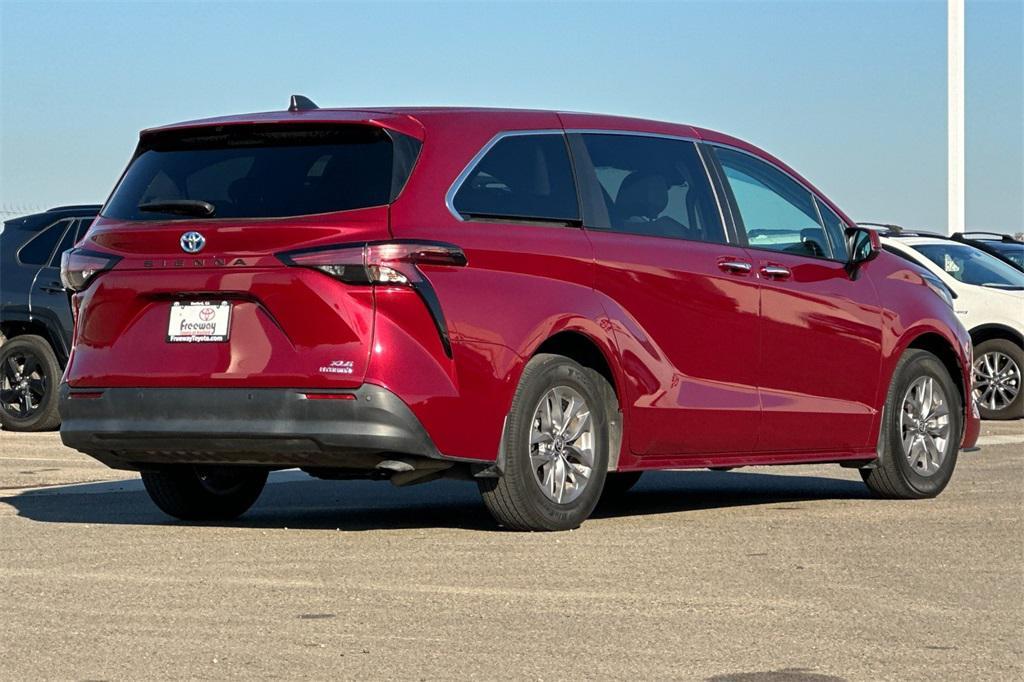 used 2022 Toyota Sienna car, priced at $39,998
