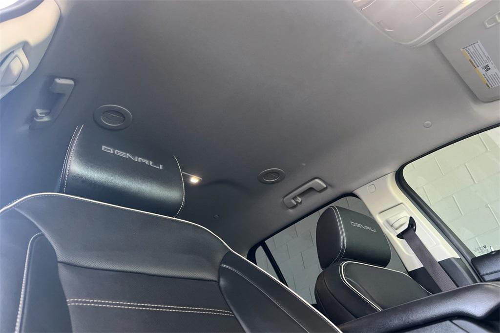 used 2021 GMC Acadia car, priced at $26,292