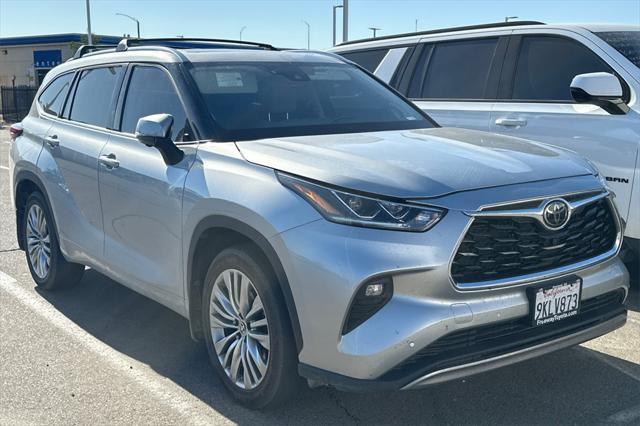 used 2024 Toyota Highlander car, priced at $44,500