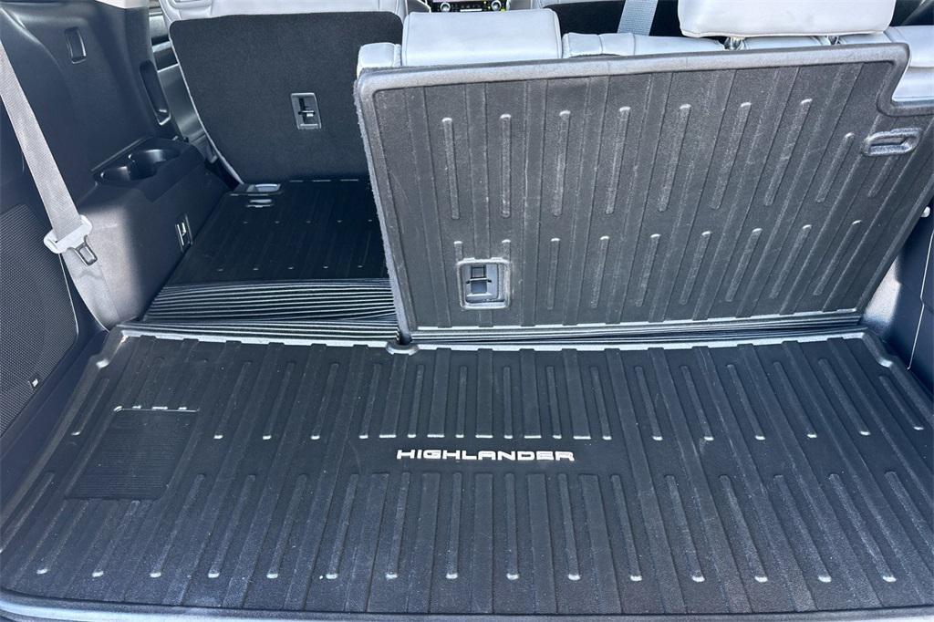 used 2024 Toyota Highlander car, priced at $41,850