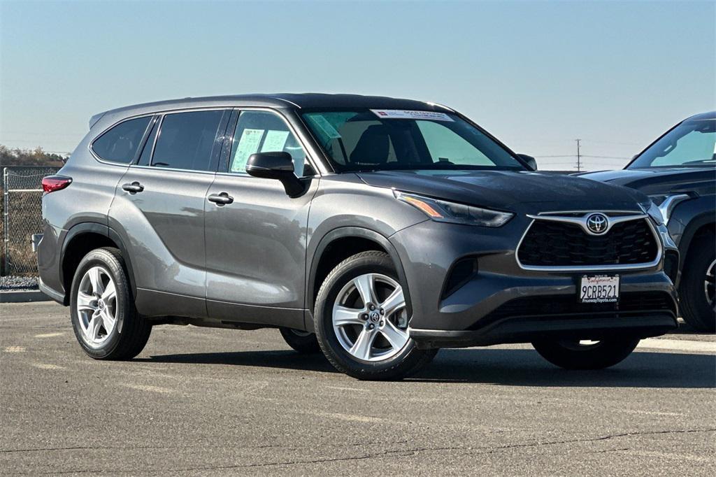 used 2022 Toyota Highlander car, priced at $28,290