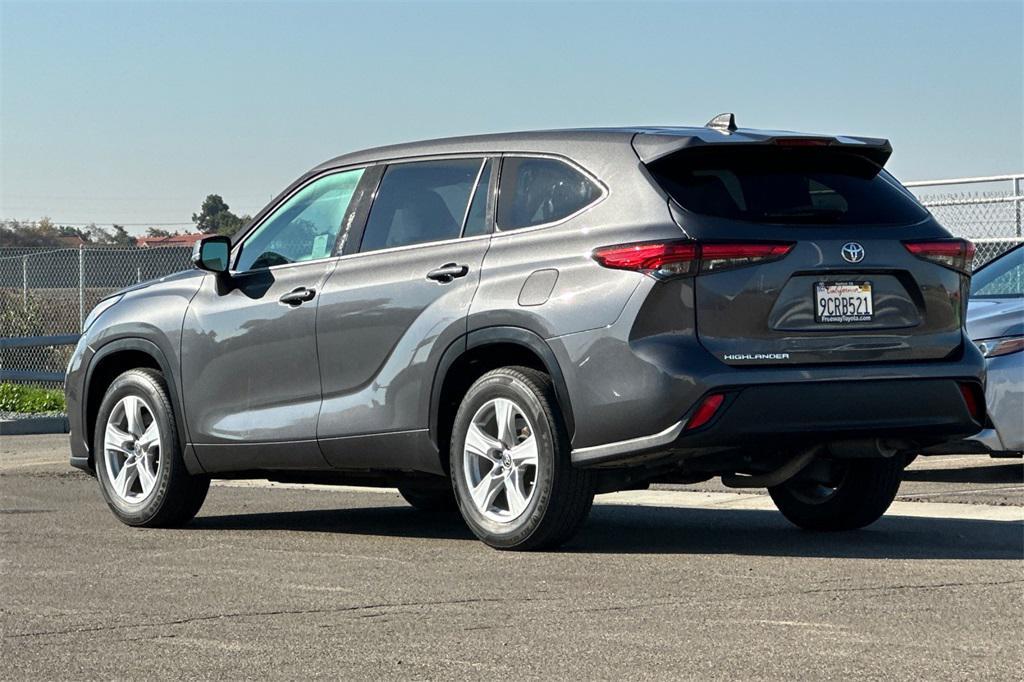 used 2022 Toyota Highlander car, priced at $28,290