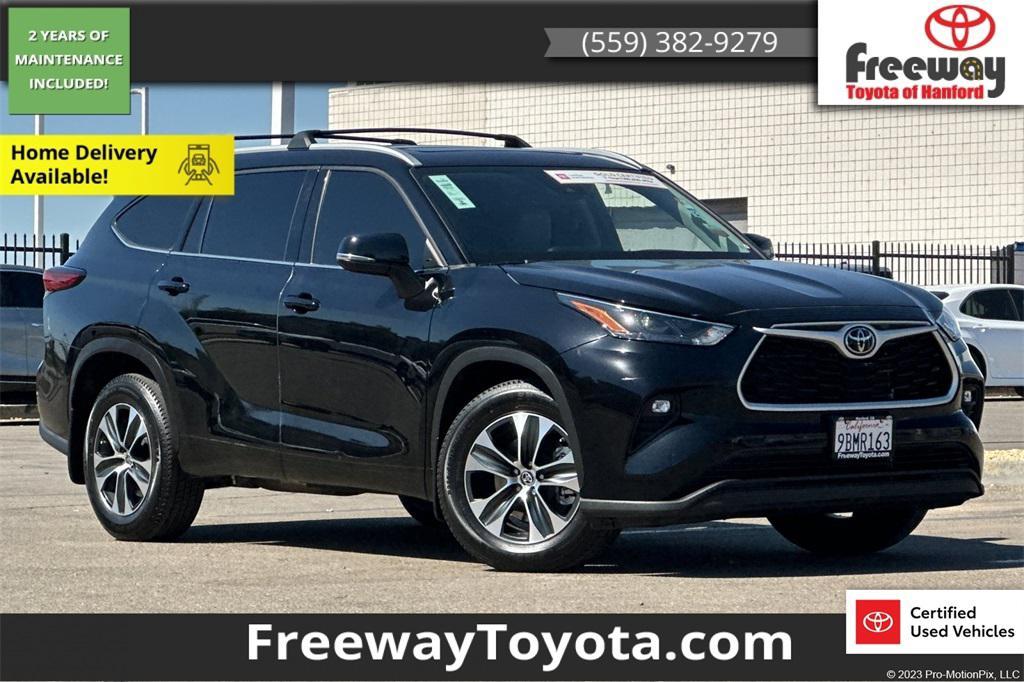 used 2022 Toyota Highlander car, priced at $36,650