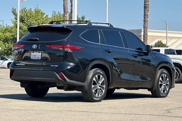 used 2022 Toyota Highlander car, priced at $36,350