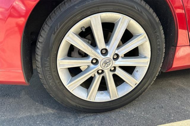 used 2012 Toyota Camry Hybrid car, priced at $12,600