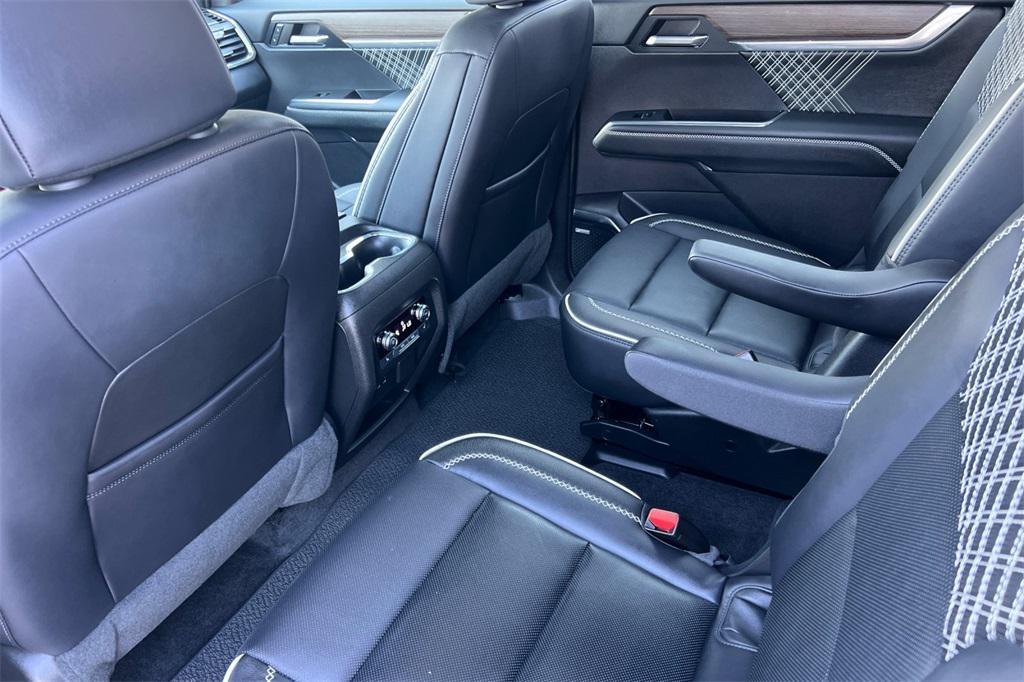 used 2025 GMC Acadia car, priced at $50,994