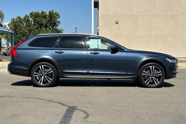 used 2018 Volvo V90 Cross Country car, priced at $23,994