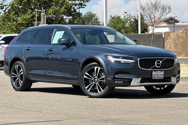 used 2018 Volvo V90 Cross Country car, priced at $23,994