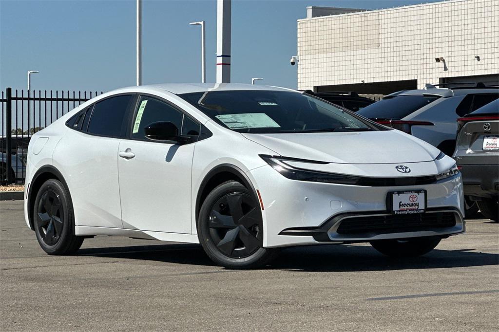 new 2025 Toyota Prius Plug-In Hybrid car, priced at $36,817