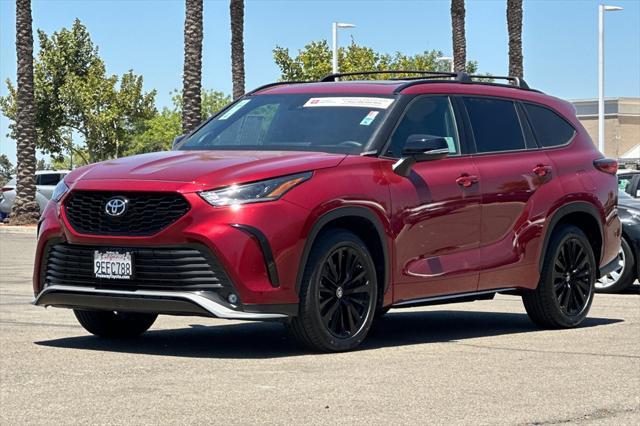 used 2023 Toyota Highlander car, priced at $40,998