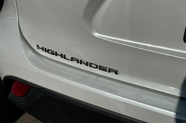 used 2023 Toyota Highlander car, priced at $36,698