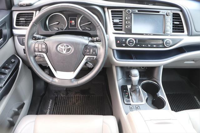 used 2019 Toyota Highlander car