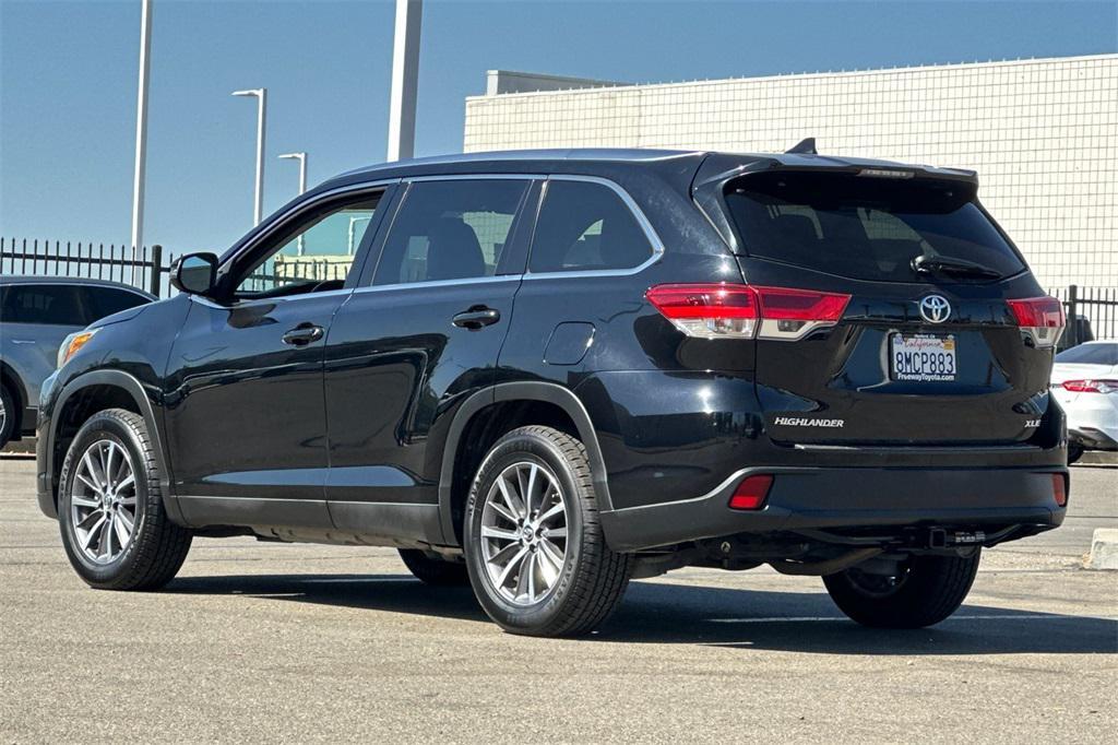 used 2019 Toyota Highlander car, priced at $22,222