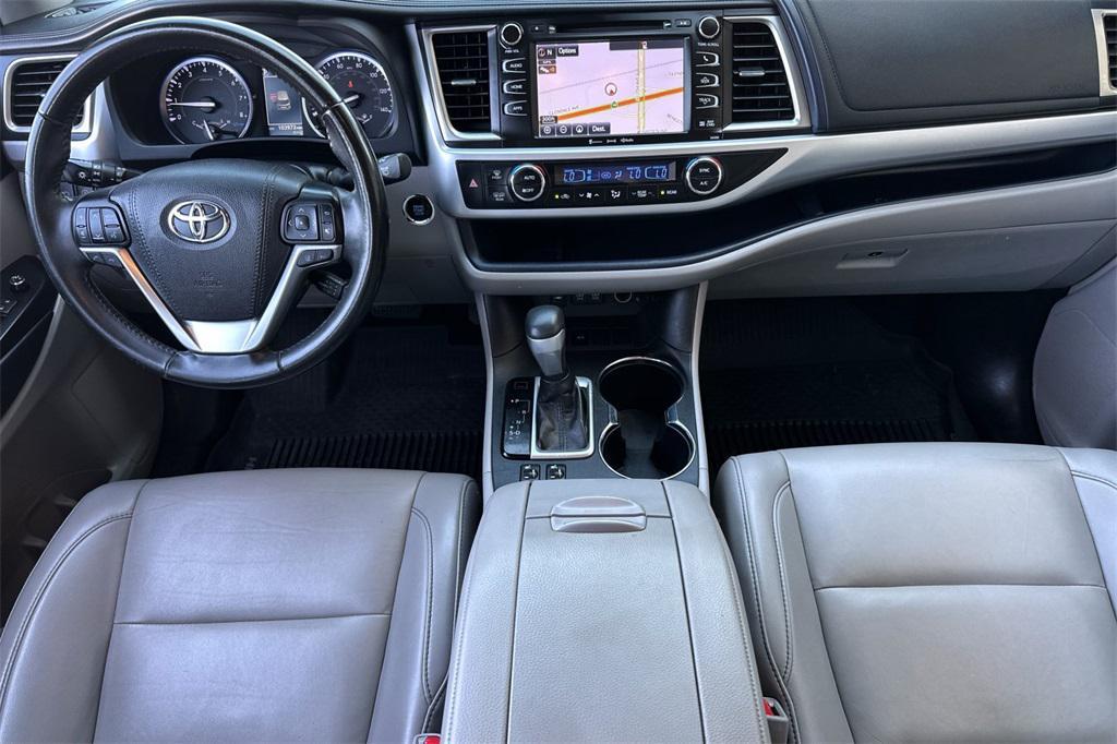 used 2019 Toyota Highlander car, priced at $22,222
