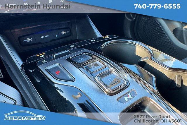 used 2024 Hyundai TUCSON Hybrid car, priced at $29,999